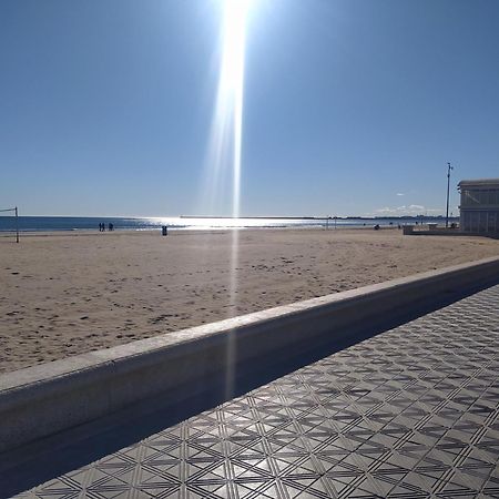 Habitacion En La Playa Valencia Exteriör bild
